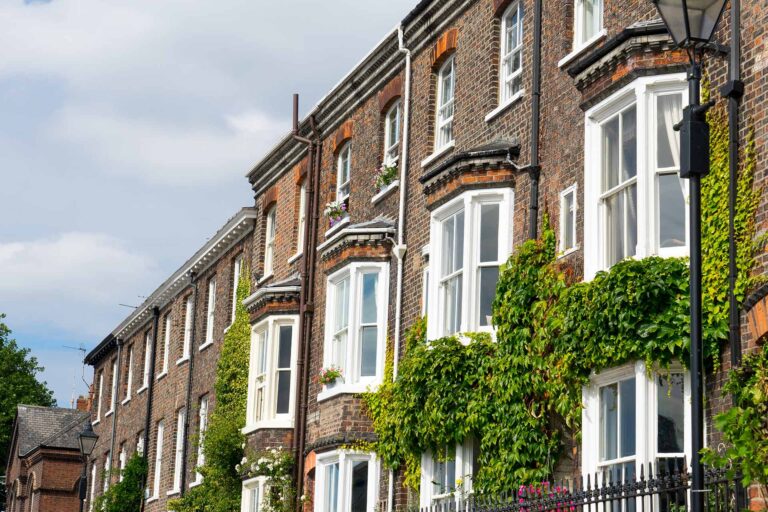 Houses for sale in London - Trusted Estate Agent